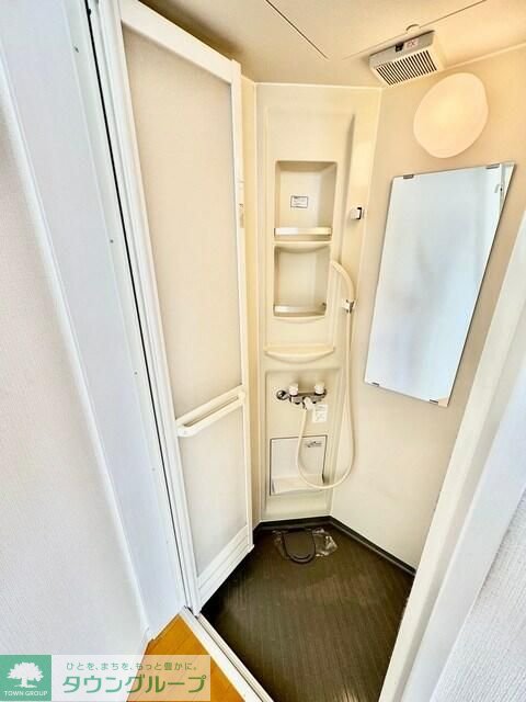 シャワールーム