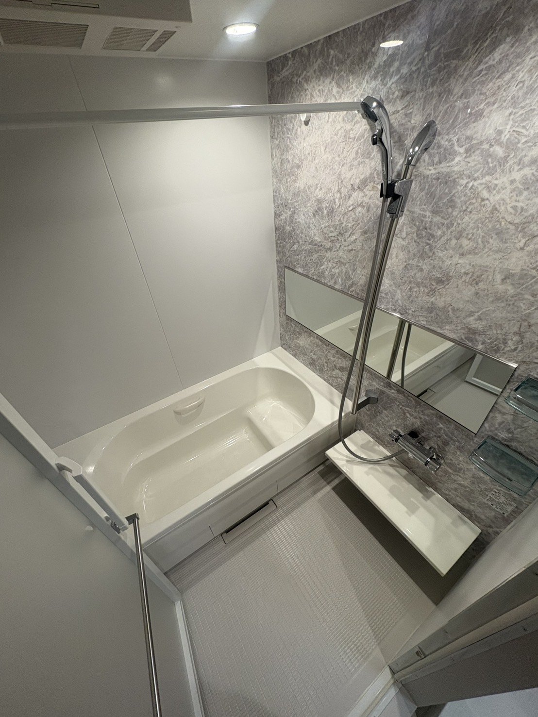 シャワールーム