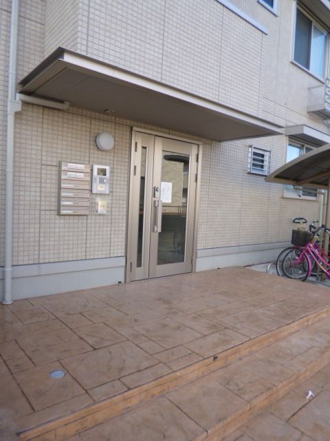 建物エントランス