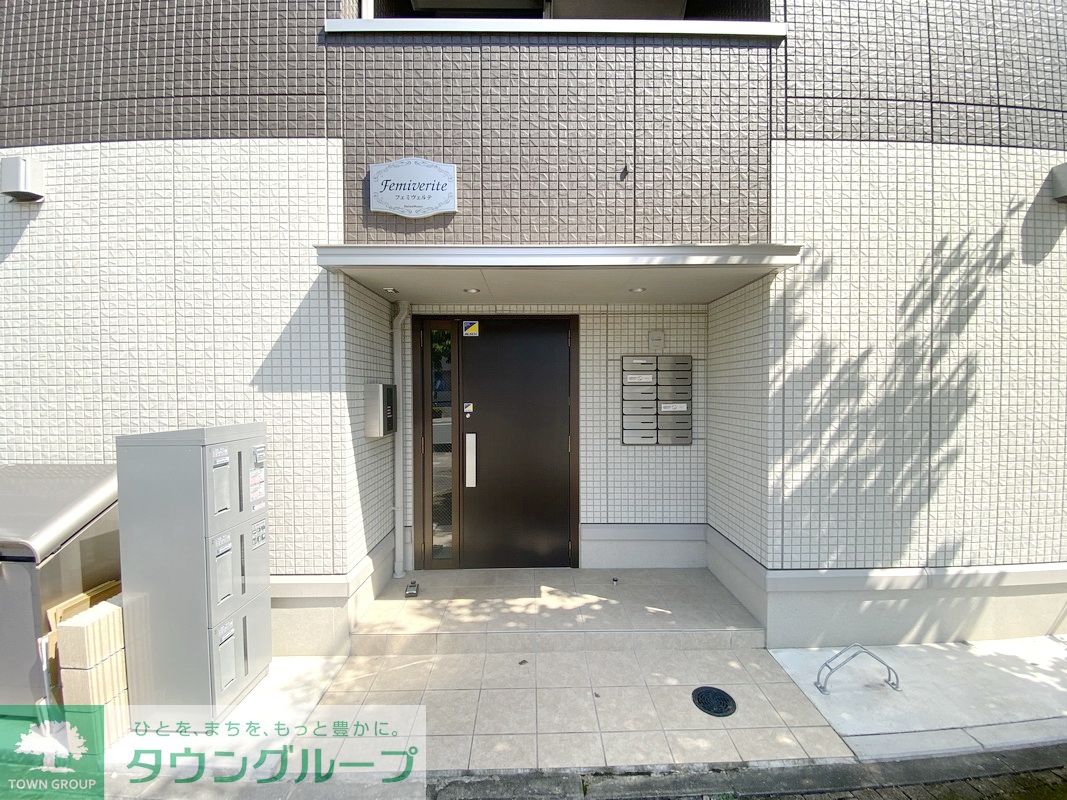 建物エントランス
