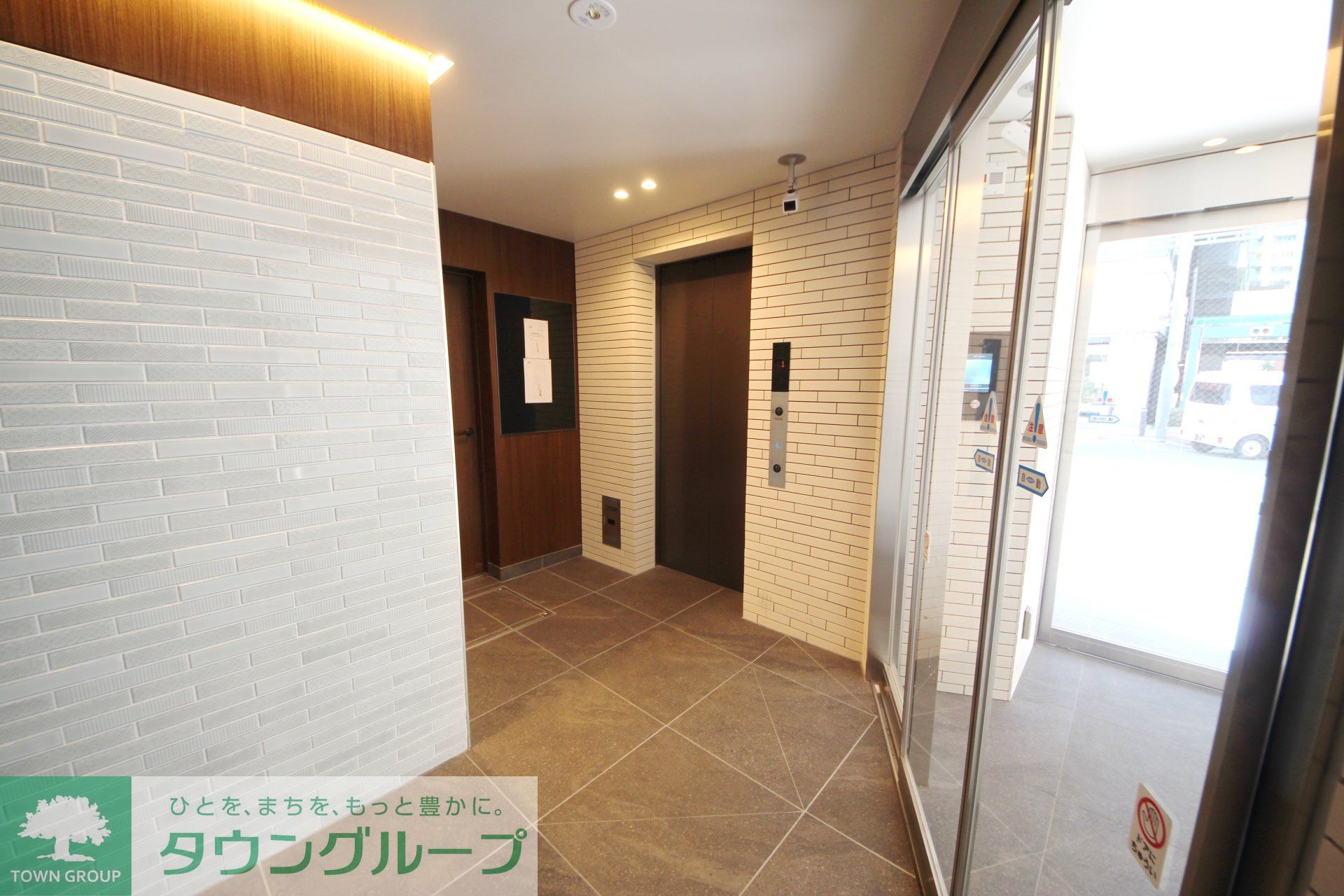 建物エントランス