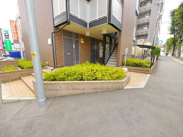 建物エントランス