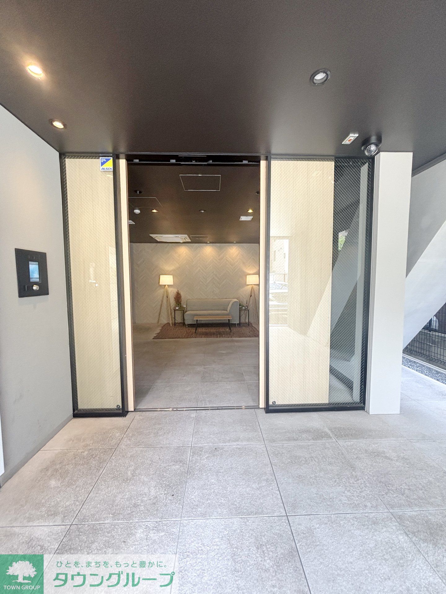 建物エントランス