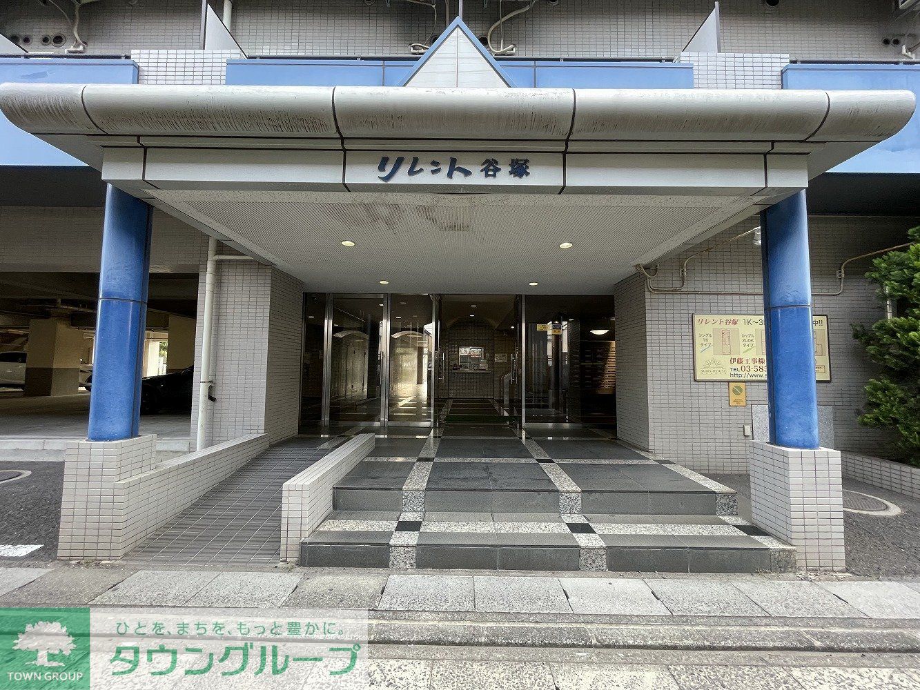 建物エントランス