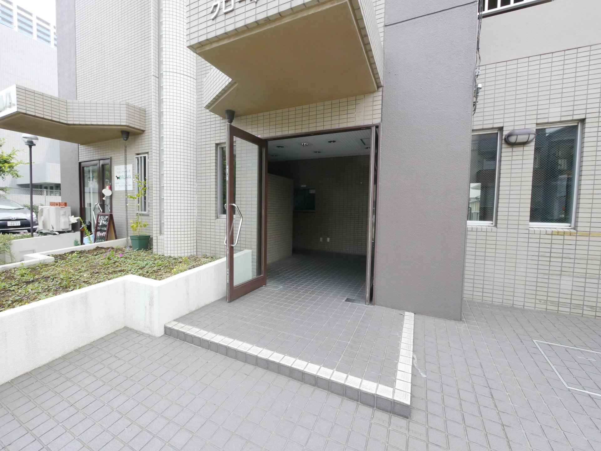 建物エントランス