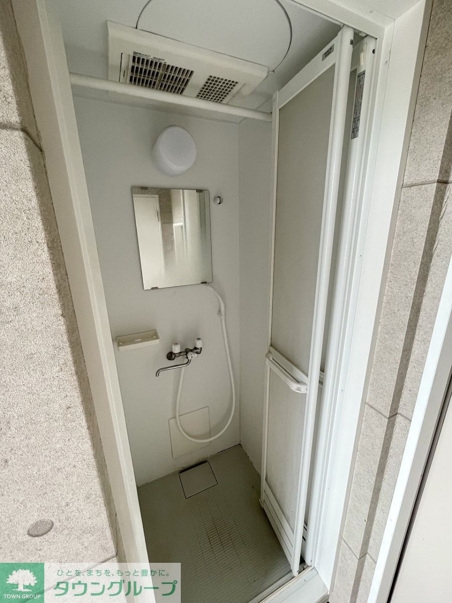 シャワールーム