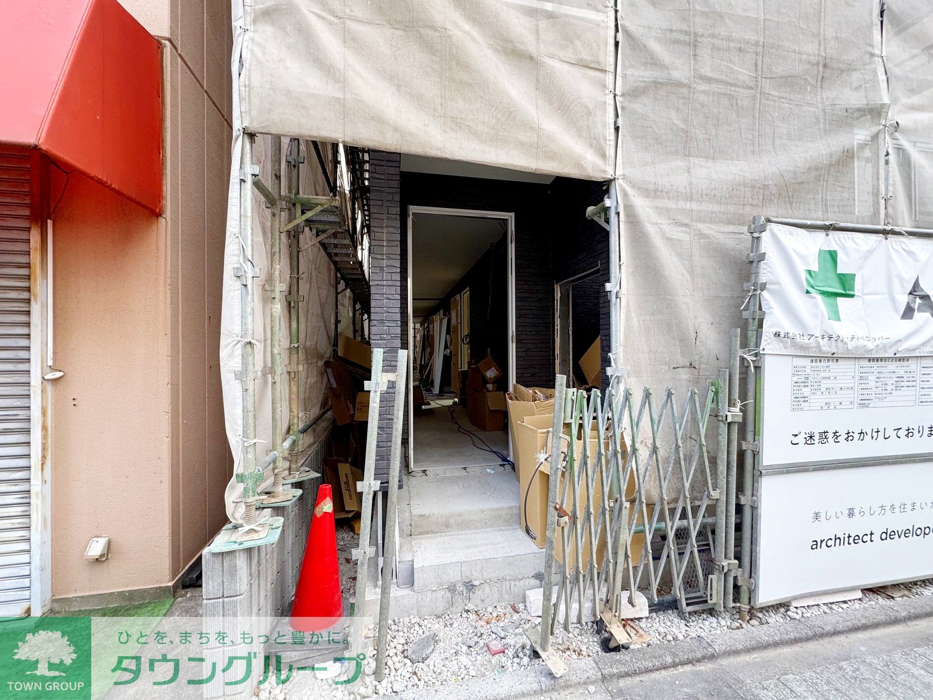 建物エントランス