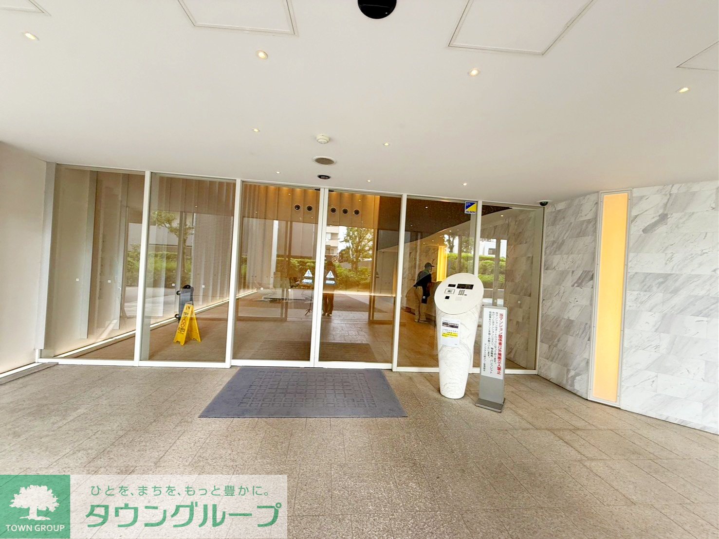 建物エントランス