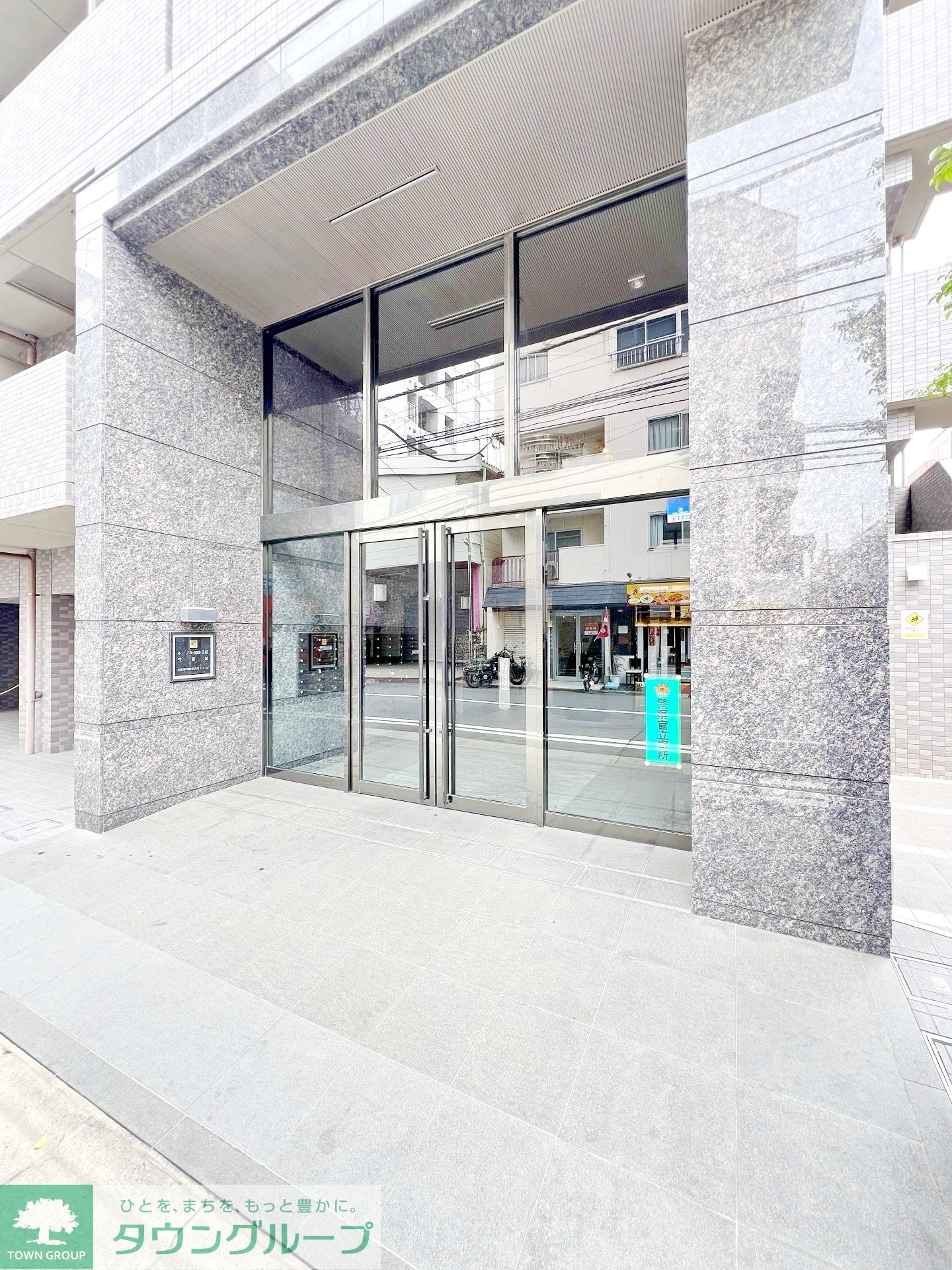 建物エントランス