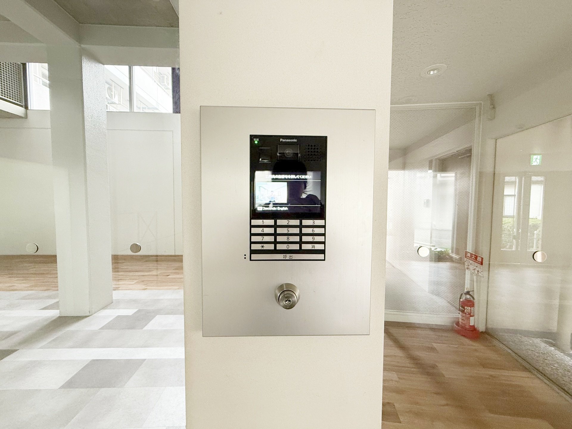 建物エントランス