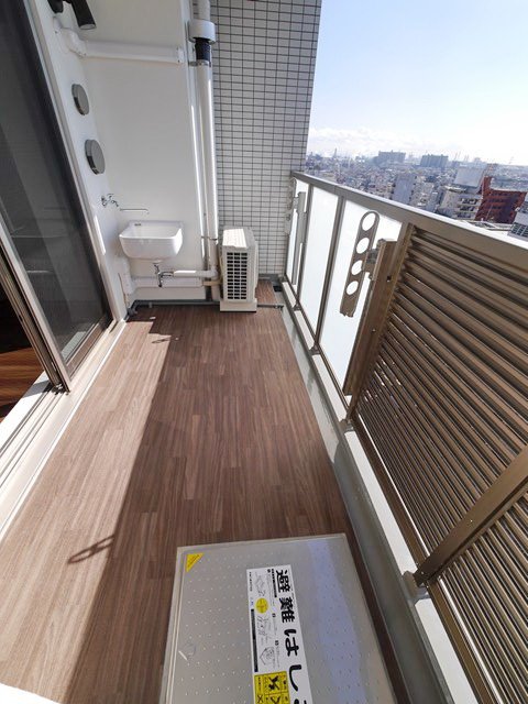バルコニー