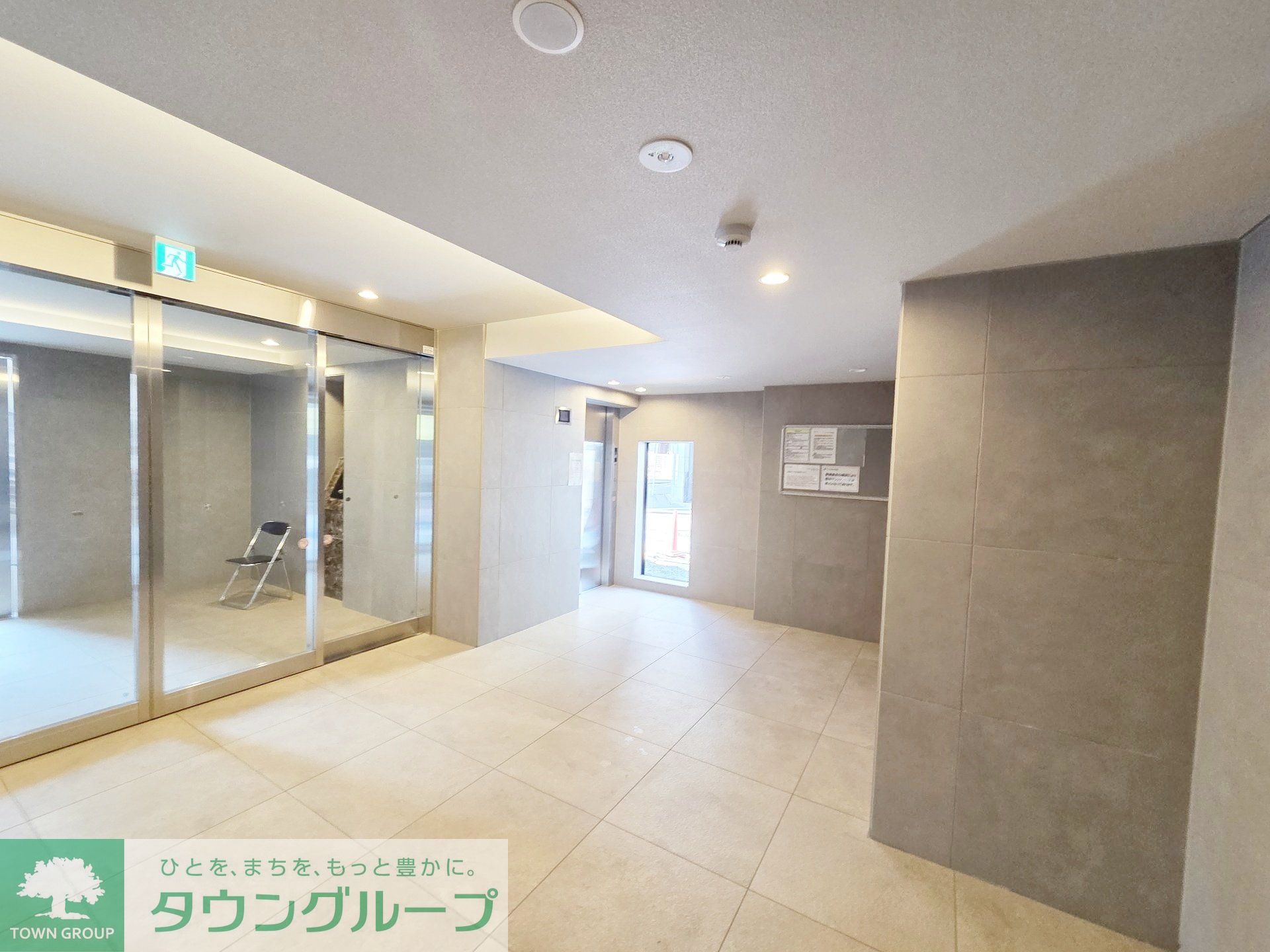 建物エントランス