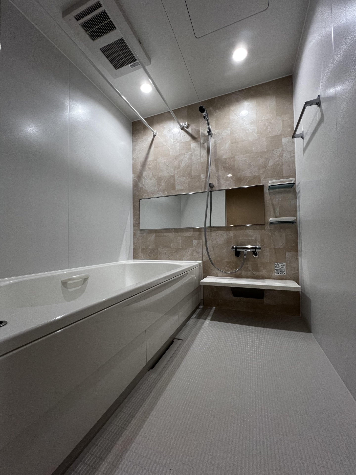 シャワールーム