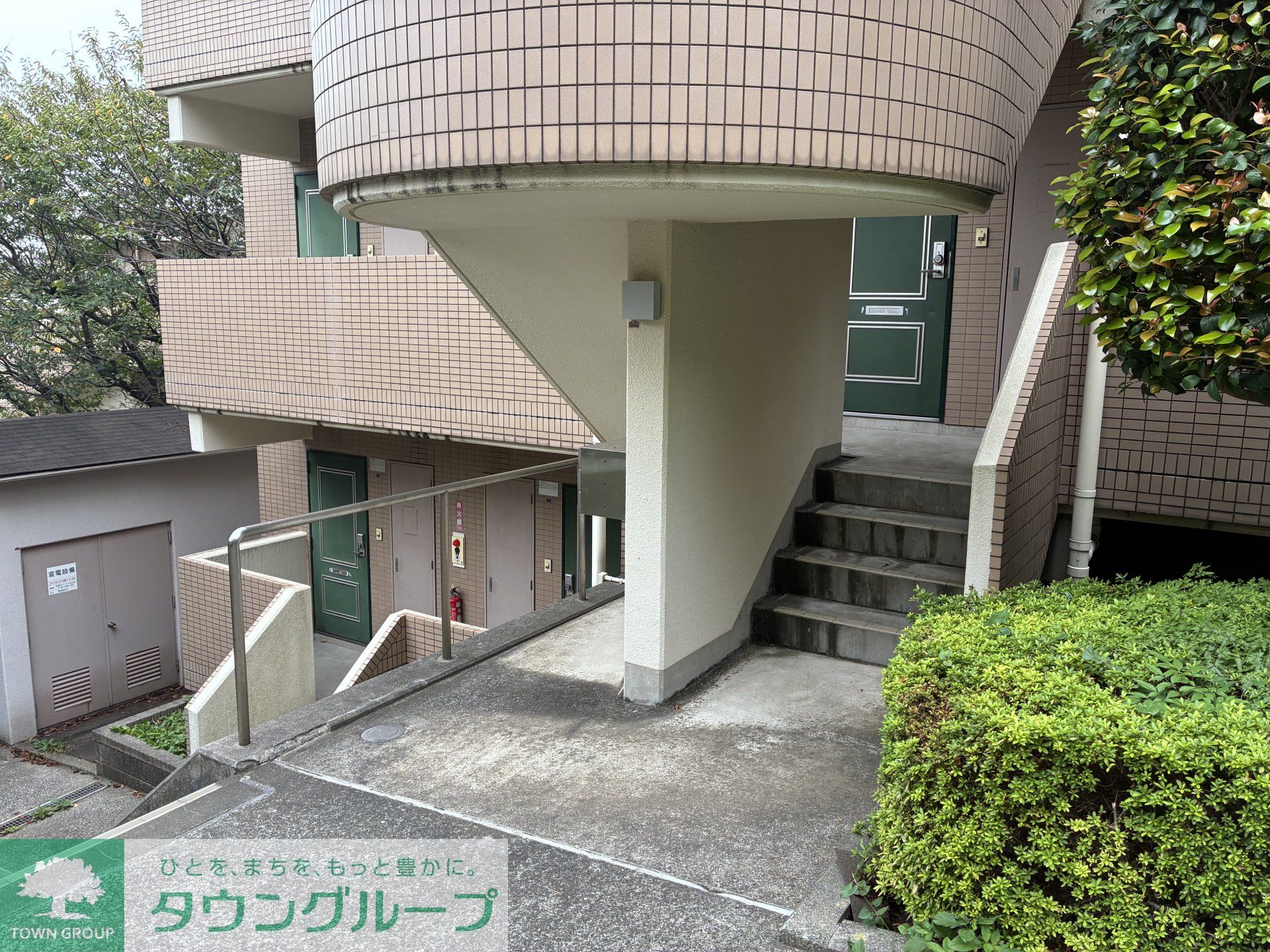 建物エントランス