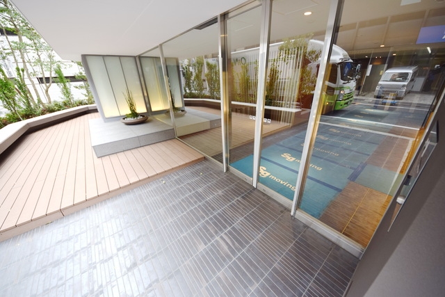 建物エントランス