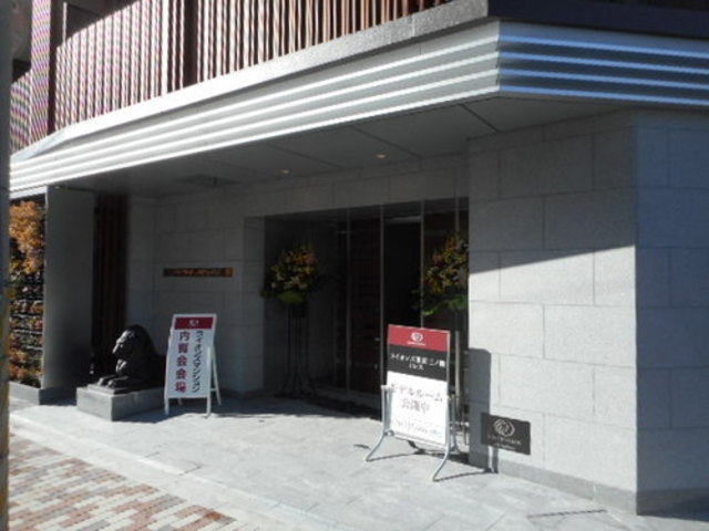 建物エントランス