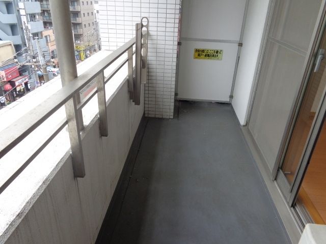 バルコニー