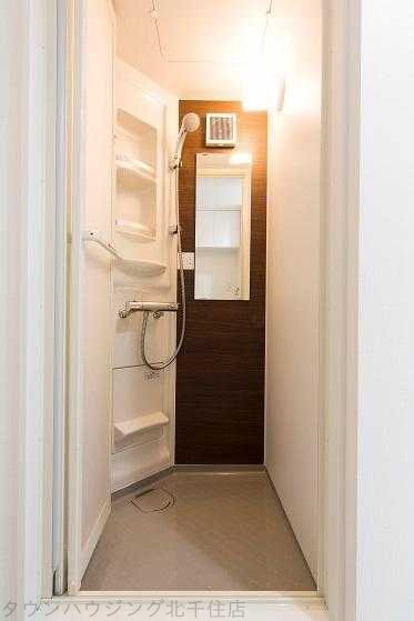 シャワールーム