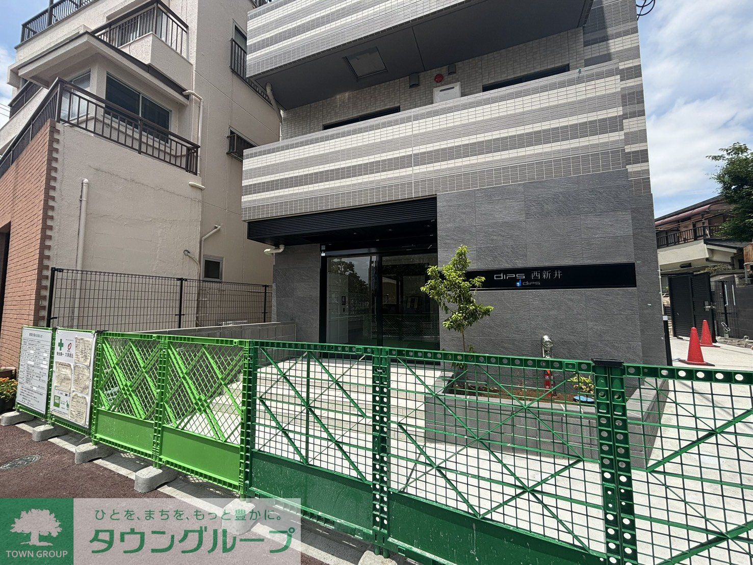 建物エントランス