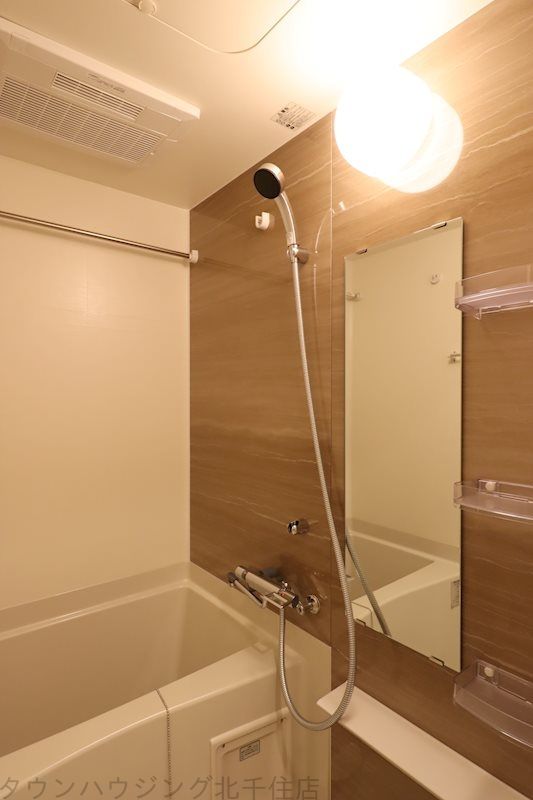 シャワールーム