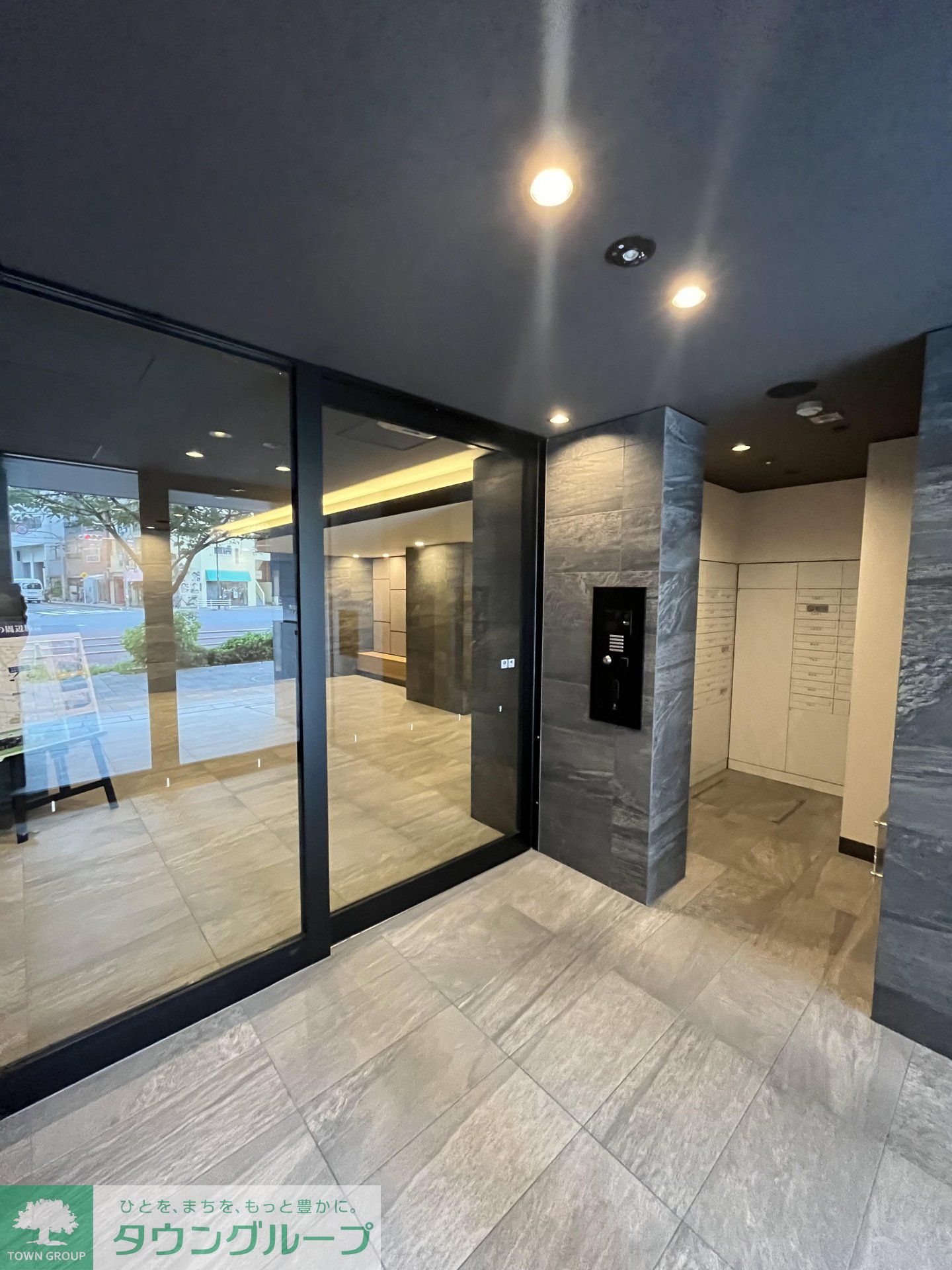 建物エントランス