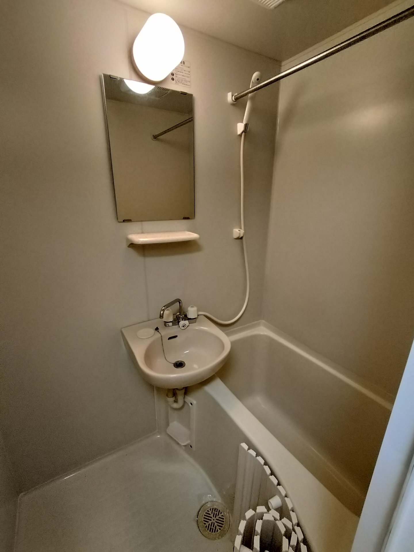 シャワールーム