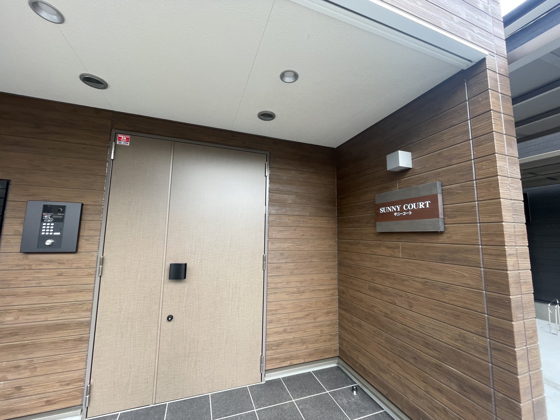 建物エントランス