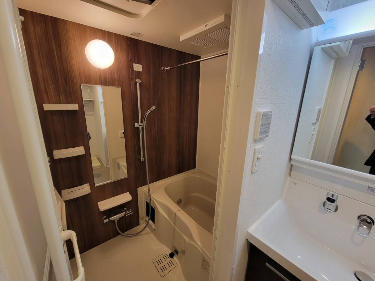 シャワールーム