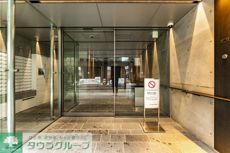建物エントランス