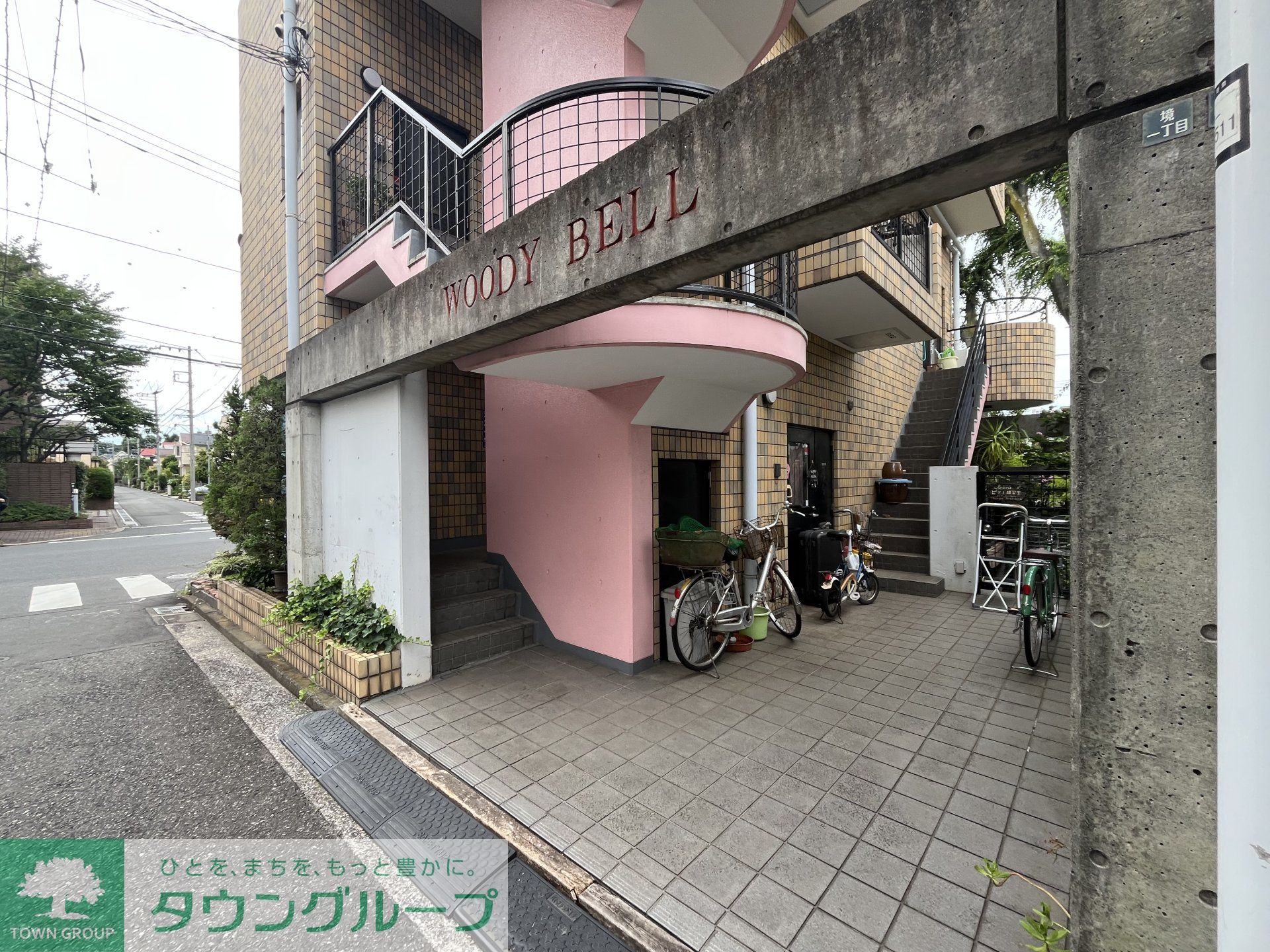 建物エントランス