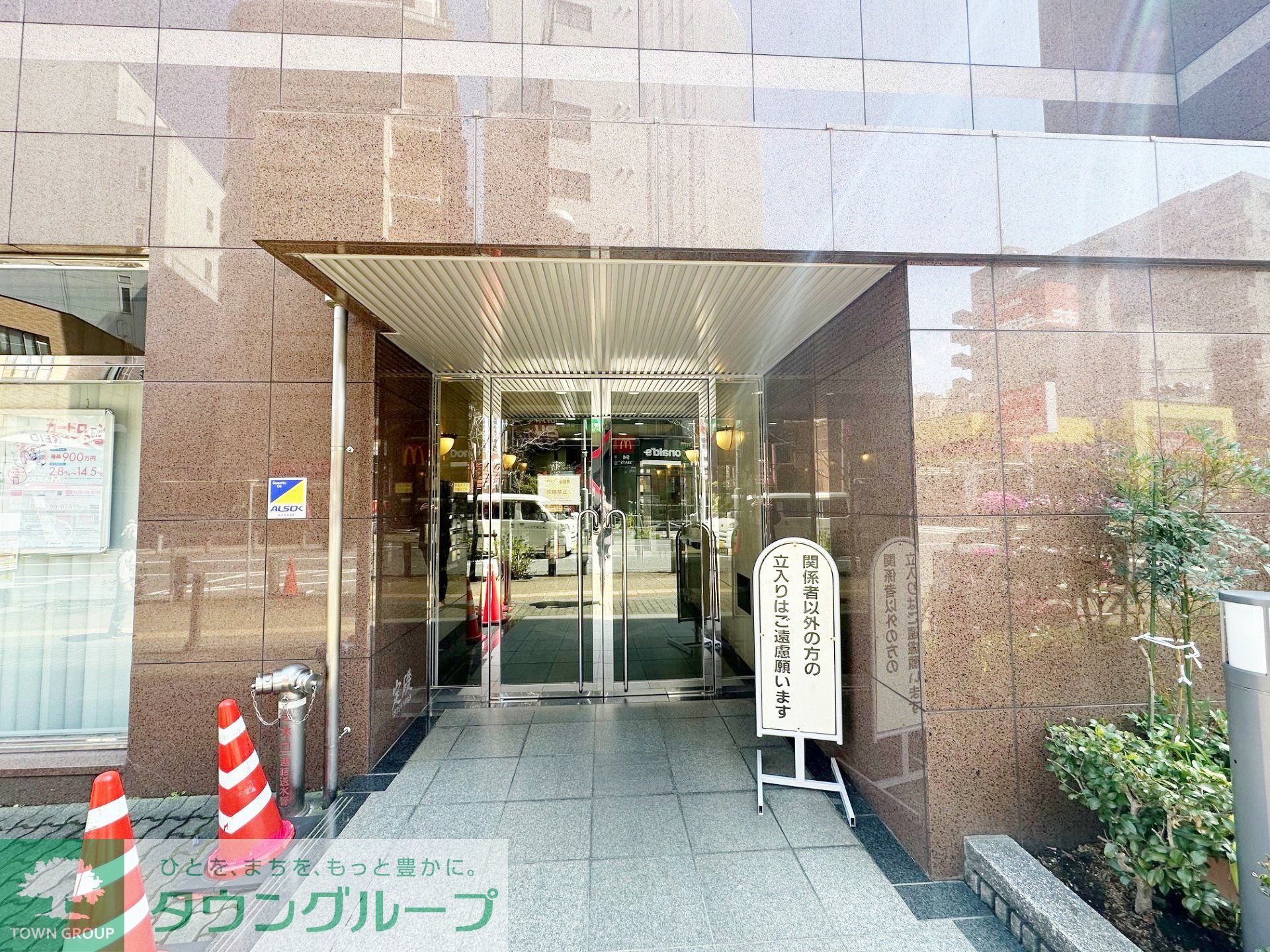 建物エントランス