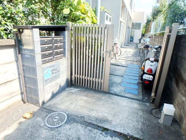 建物エントランス