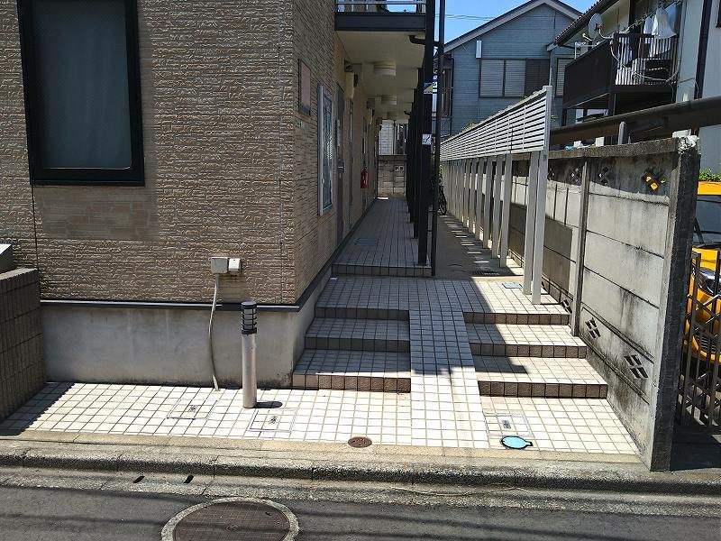 建物エントランス