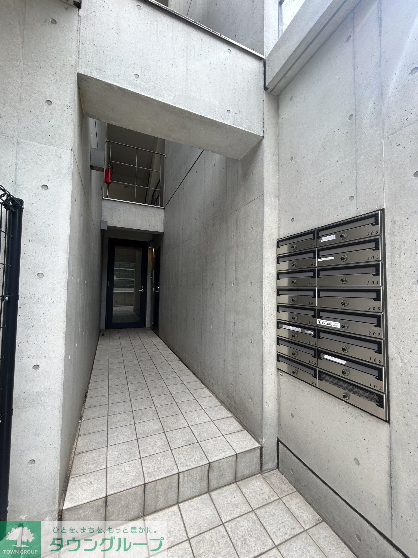 建物エントランス