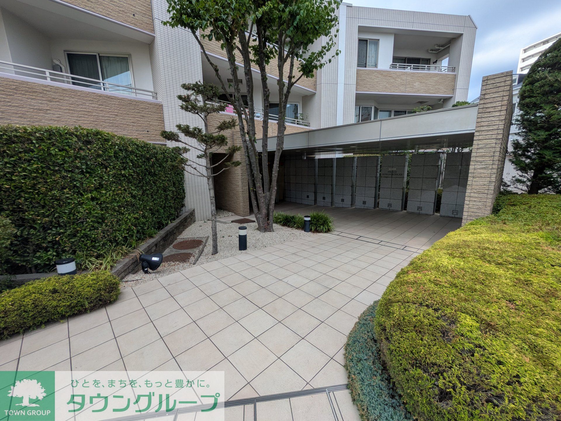 建物エントランス