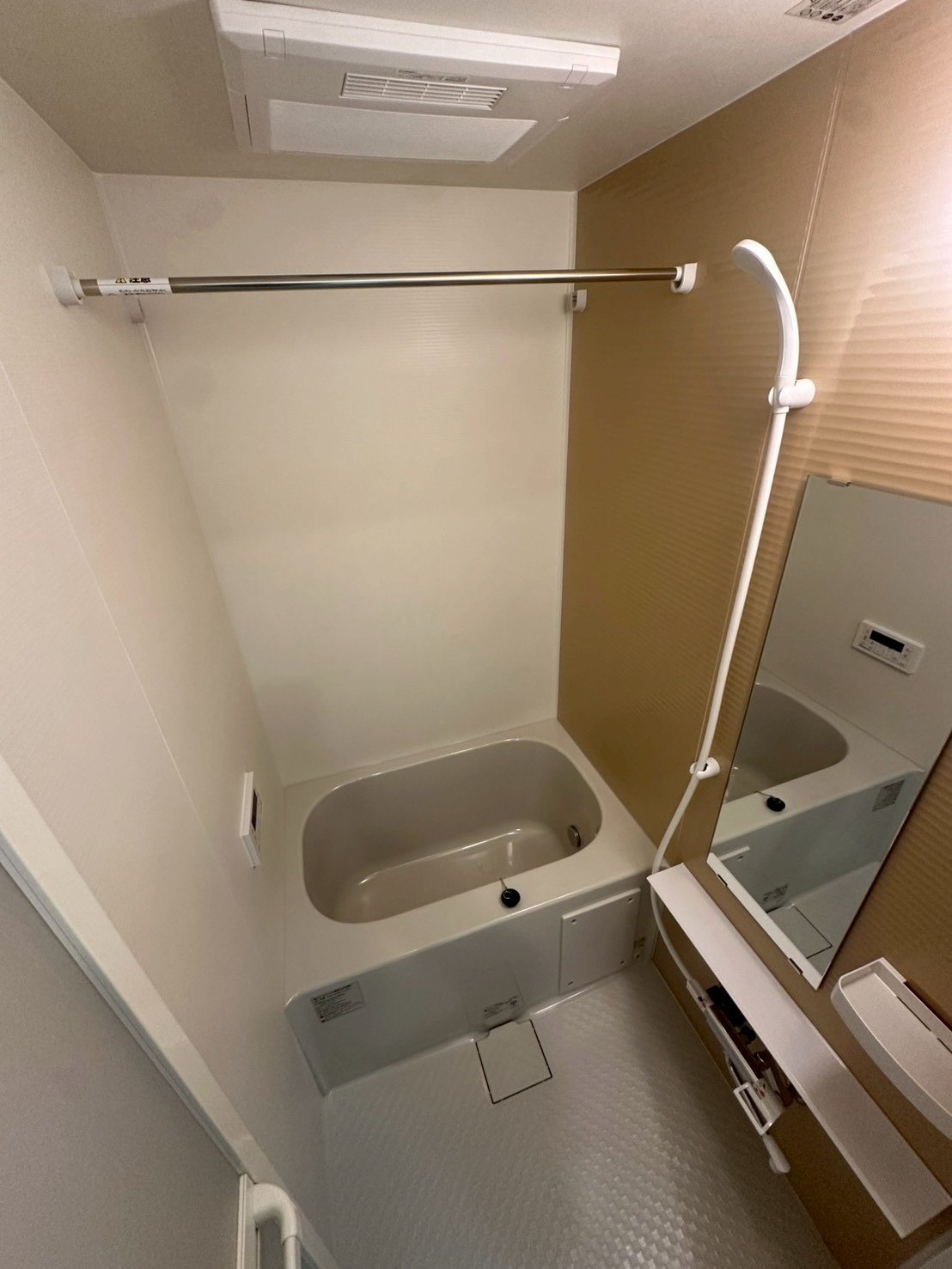 シャワールーム