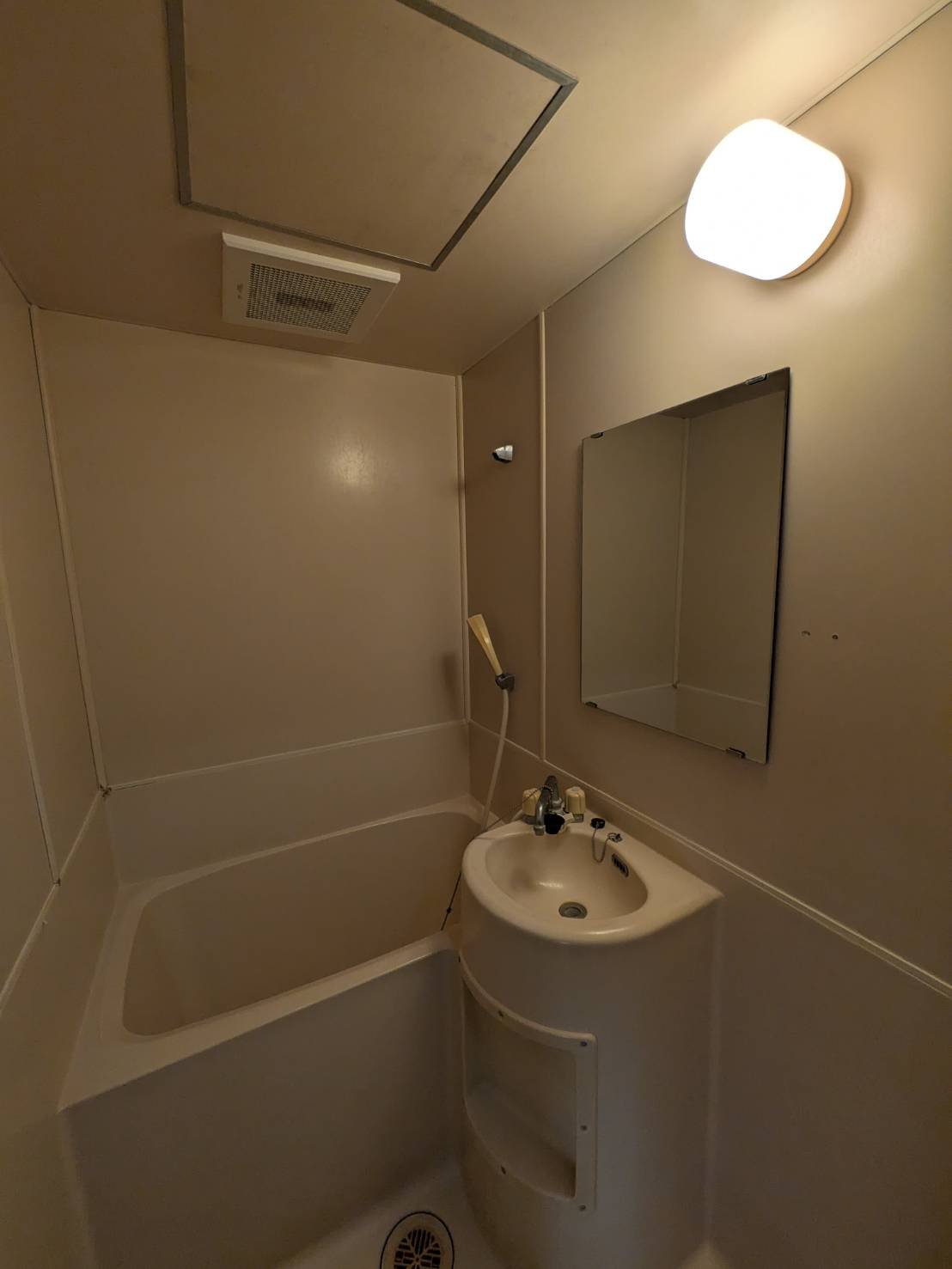 シャワールーム