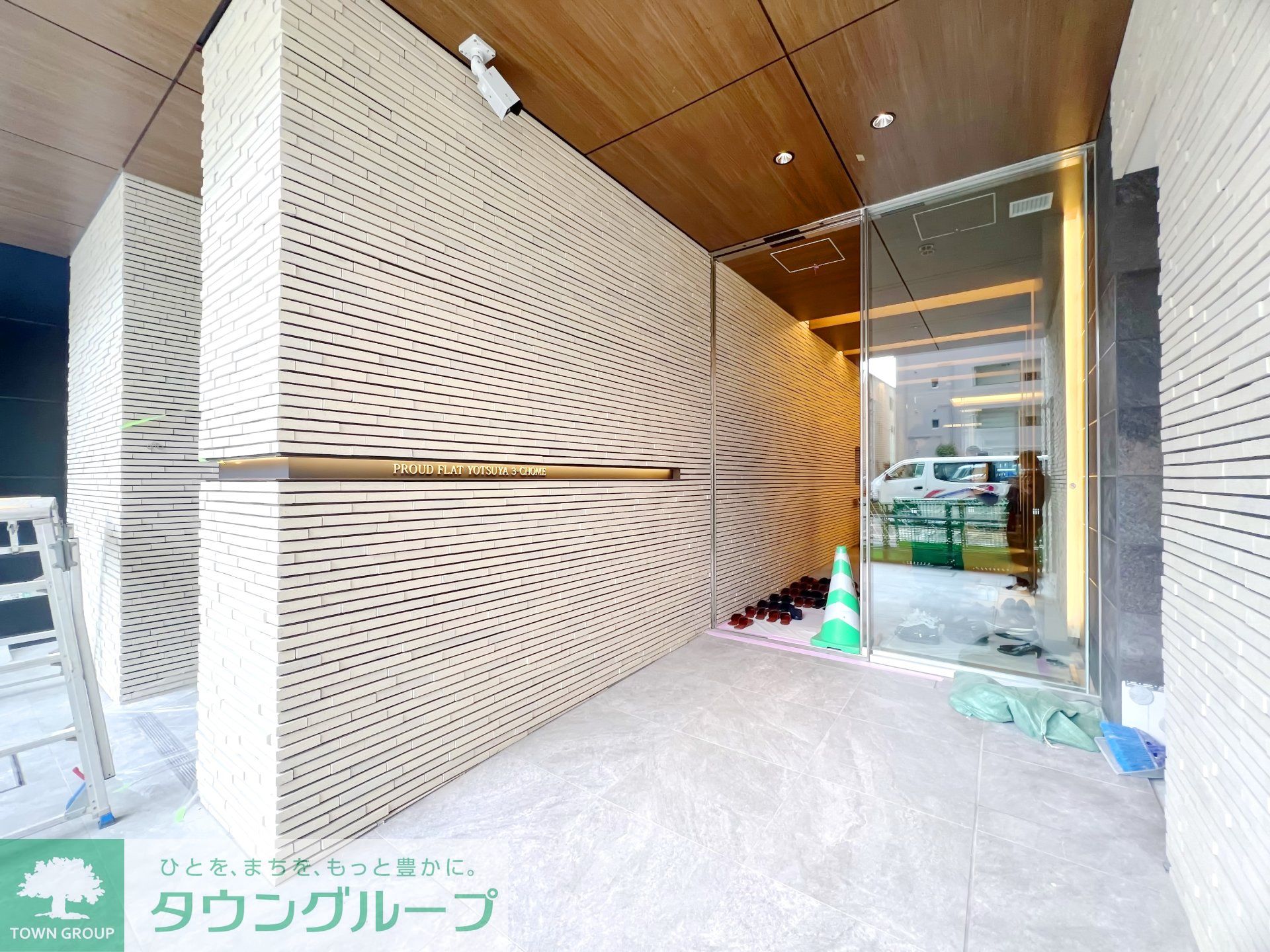 建物エントランス