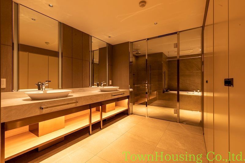 シャワールーム