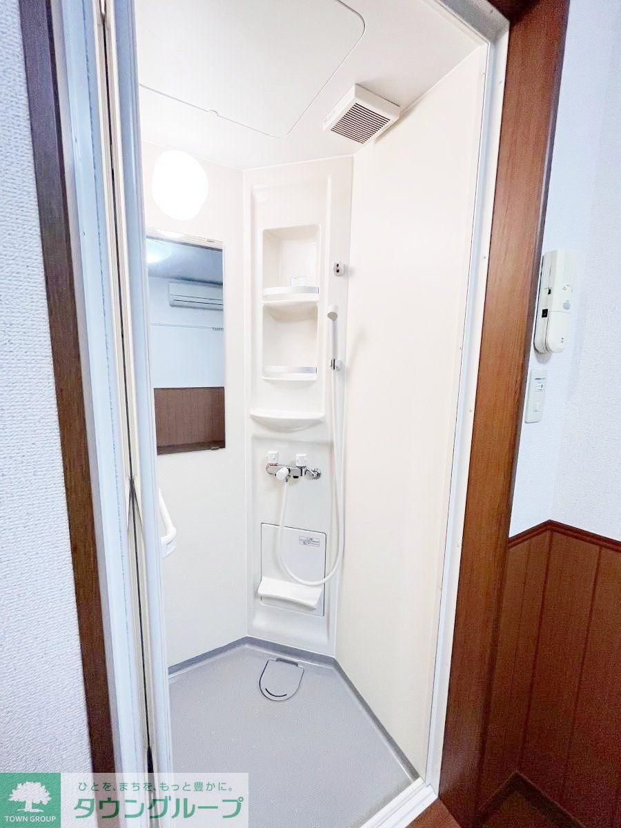 シャワールーム