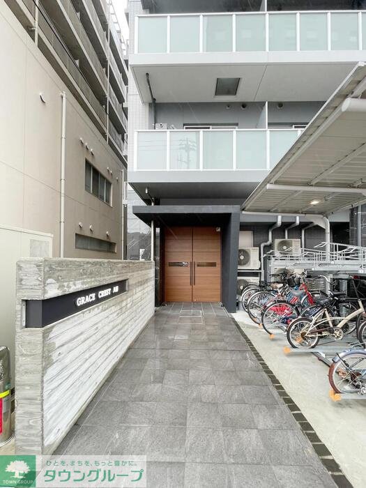 建物エントランス