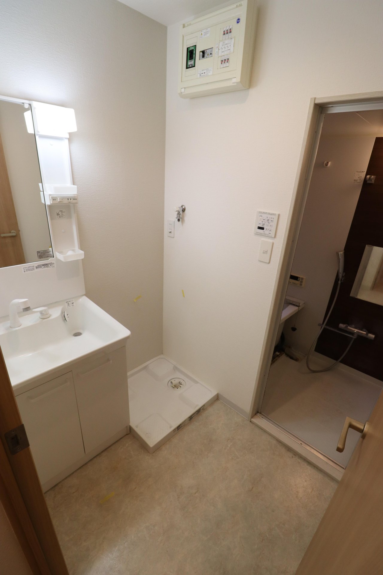 シャワールーム