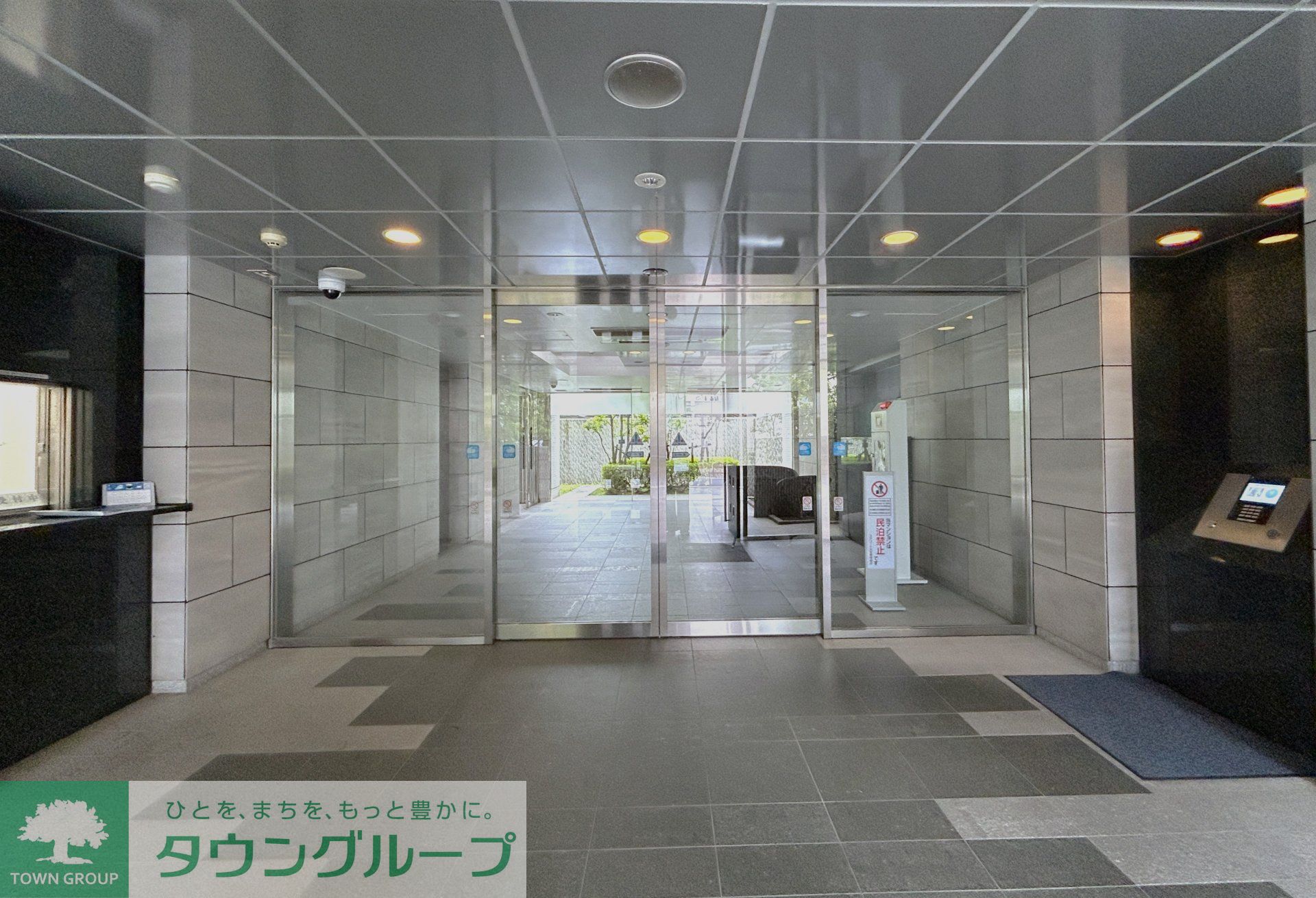 建物エントランス