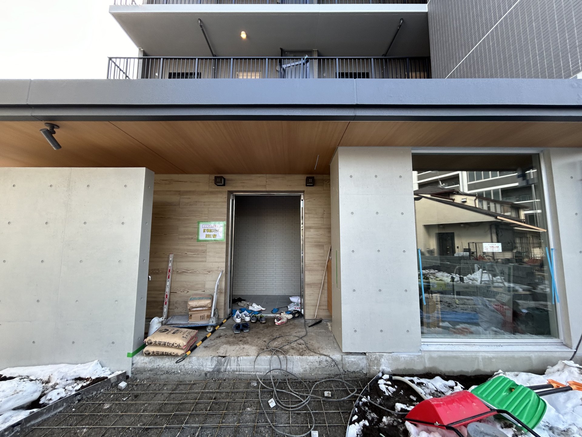 建物エントランス