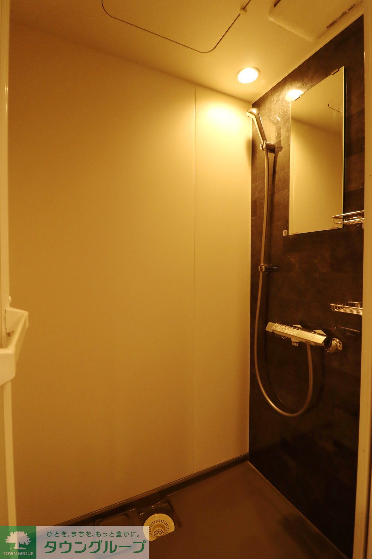 シャワールーム