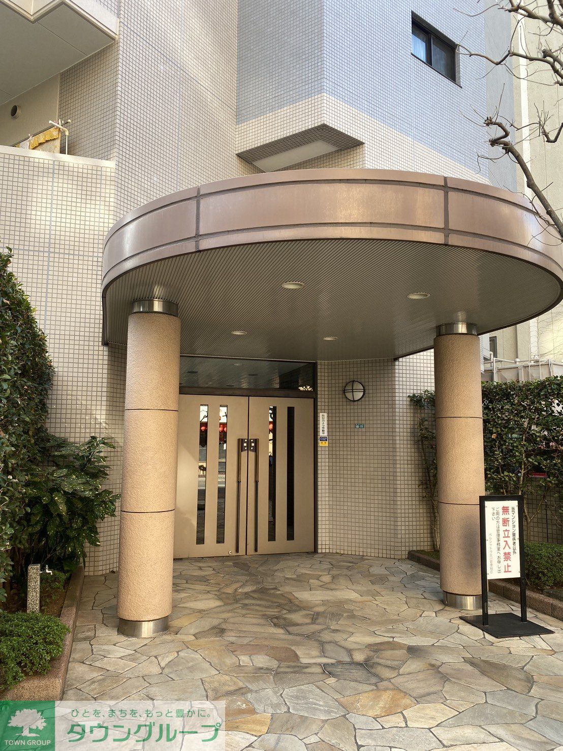 建物エントランス
