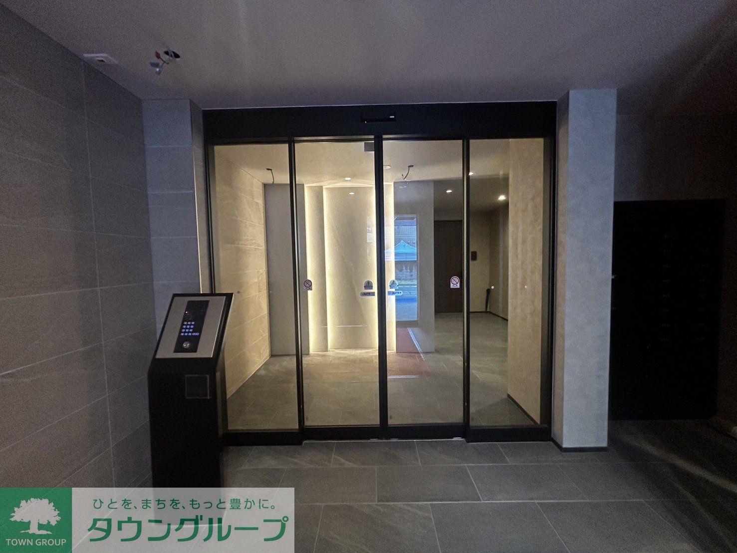 建物エントランス