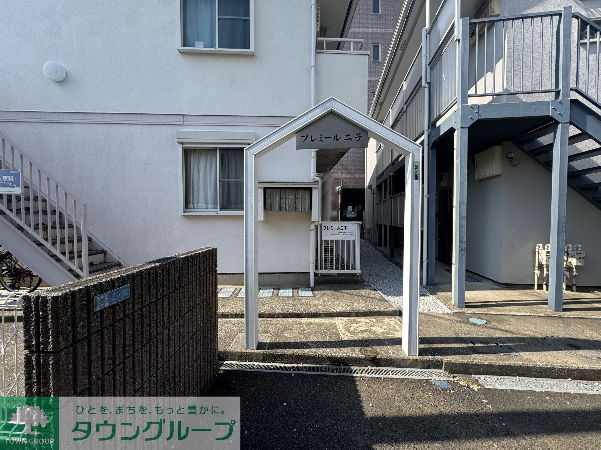 建物エントランス