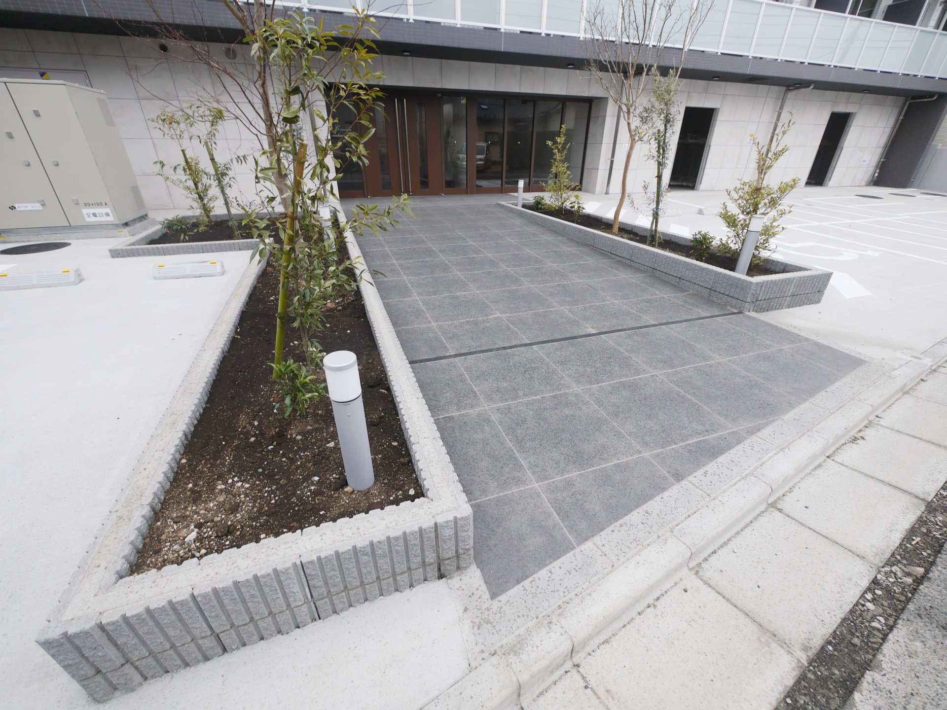 建物エントランス