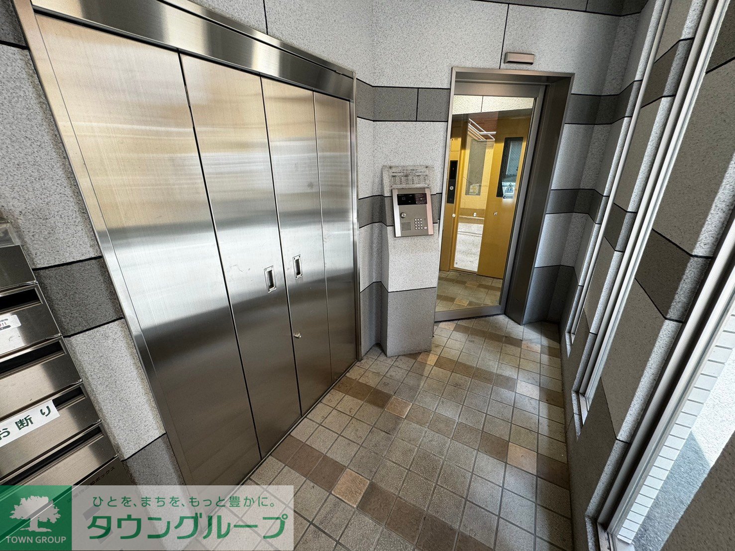 建物エントランス